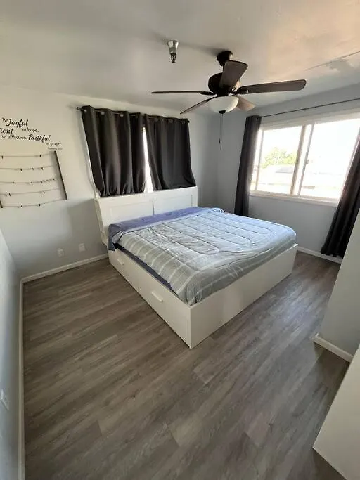 Ewa Beachhouse 0*, Ewa Beach United States