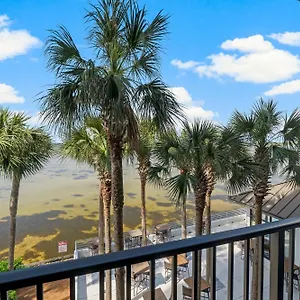 sandestin-bayfront-studio-with-balcony-and-breathtaking-views.hotels-destin.com/